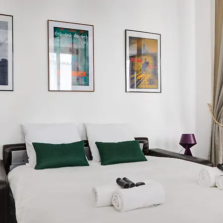 Bm-cozy Elegance In The Marais *