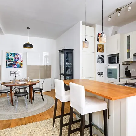 Bm-cozy Elegance In The Marais *