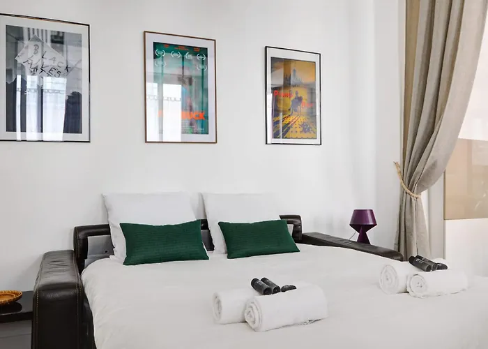 Bm-cozy Elegance In The Marais *